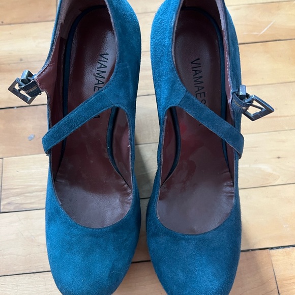 Cute blue suede women’s platform heels, size 37 (6.5 US) - Picture 2 of 6
